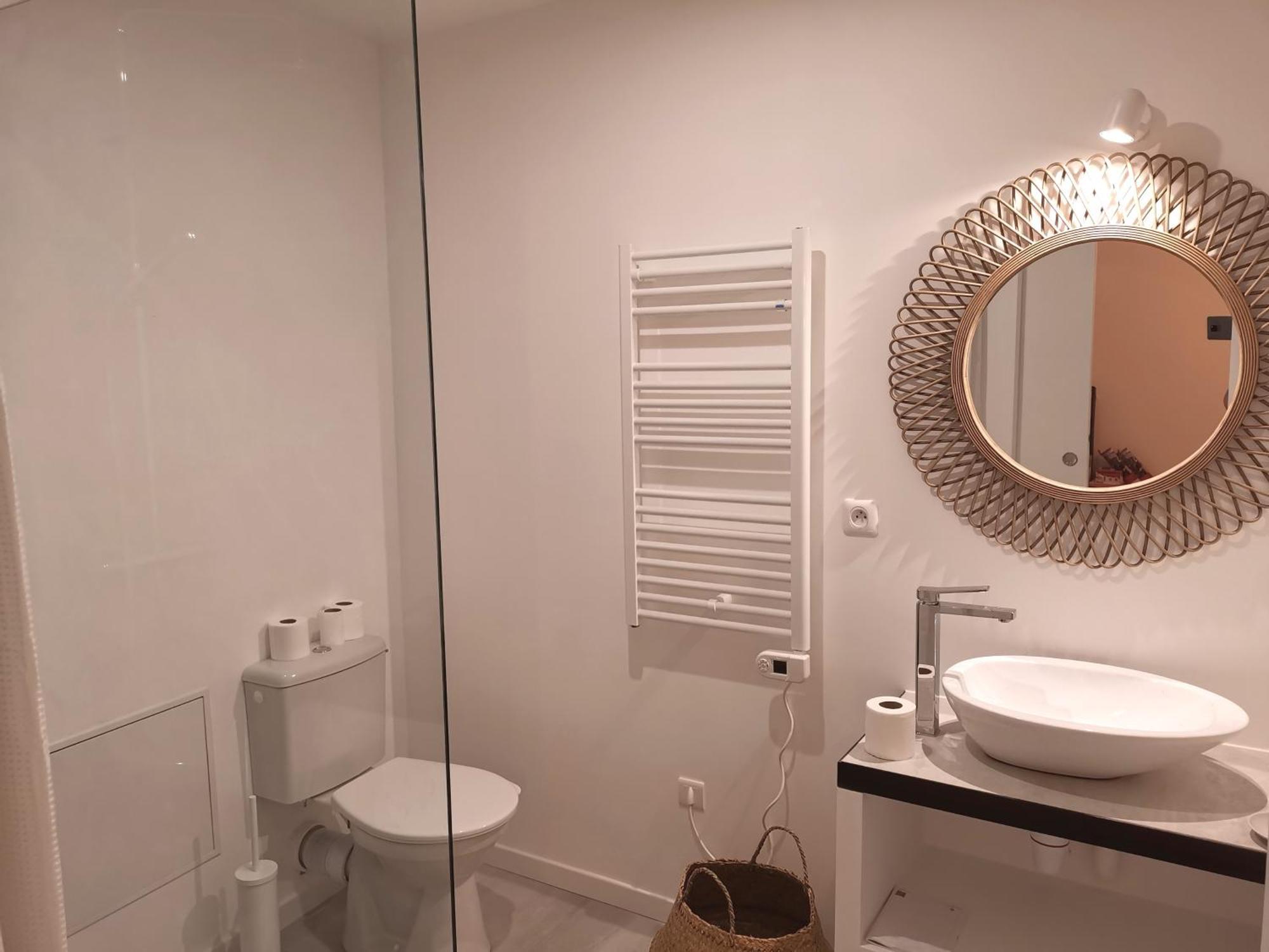 Le Saint Christophe - Mairie D'Aubervilliers Ligne 12 Номер фото